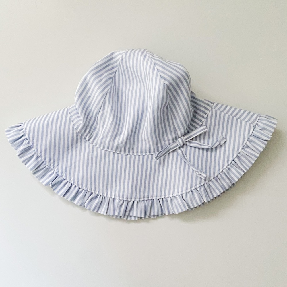 Baby Gap Blue & White Striped Ruffle Sun Hat - NWT